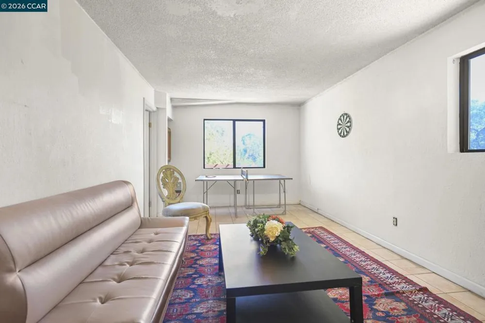 864 Coachman Pl Clayton, CA 94517