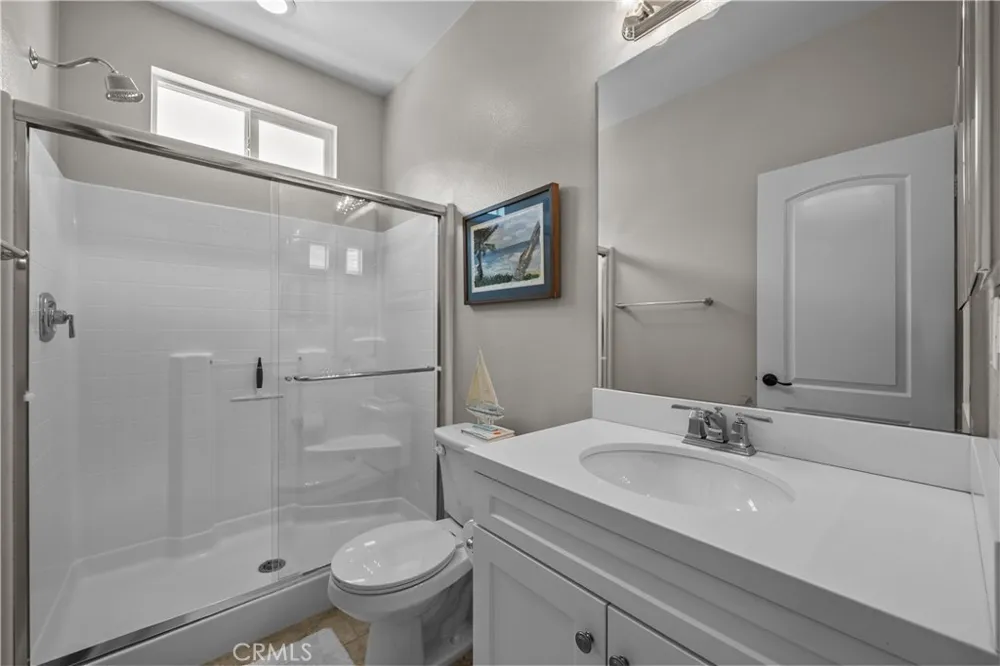 28200 Nield Court Saugus, CA 91350