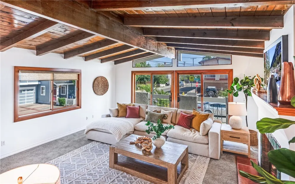 1747 Haynes Redondo Beach, CA 90278