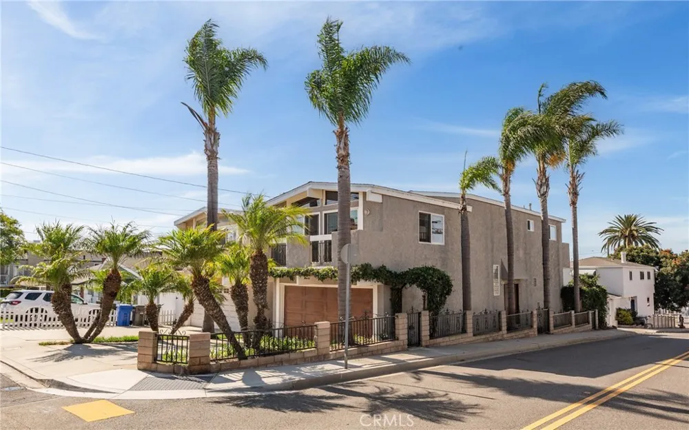 1747 Haynes Redondo Beach, CA 90278