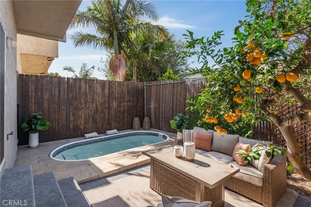 1747 Haynes Redondo Beach, CA 90278