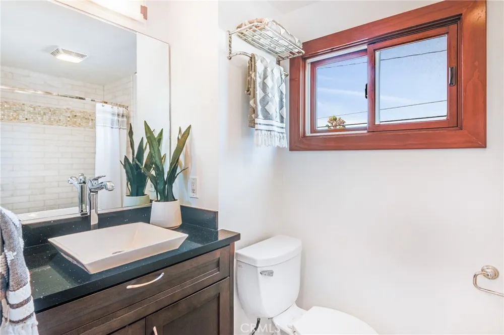 1747 Haynes Redondo Beach, CA 90278