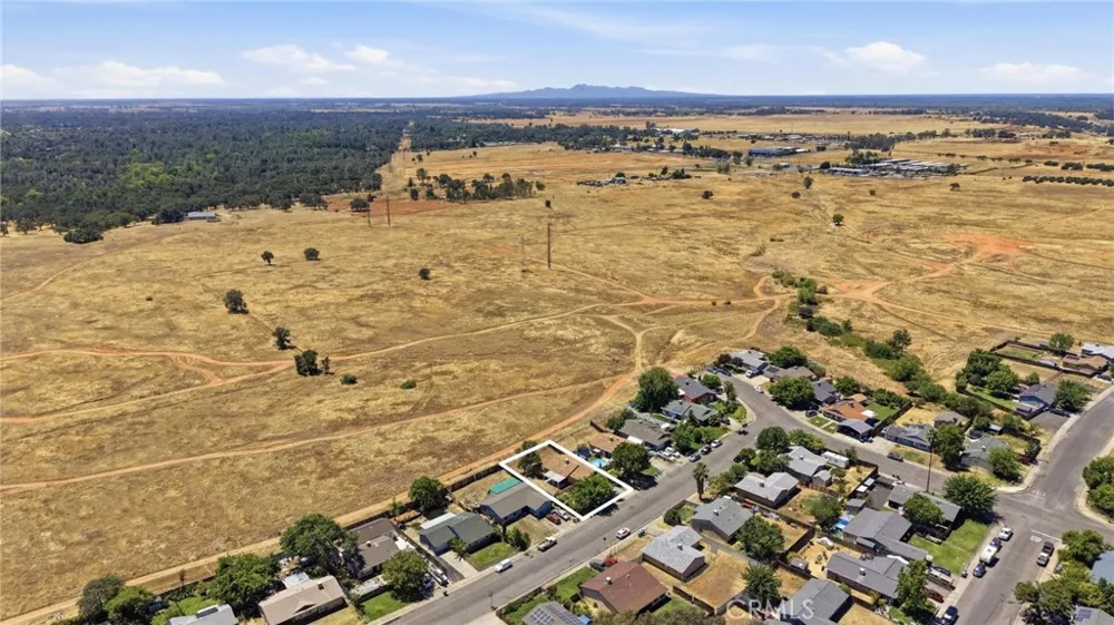 2336 Via Laton Oroville, CA 95966