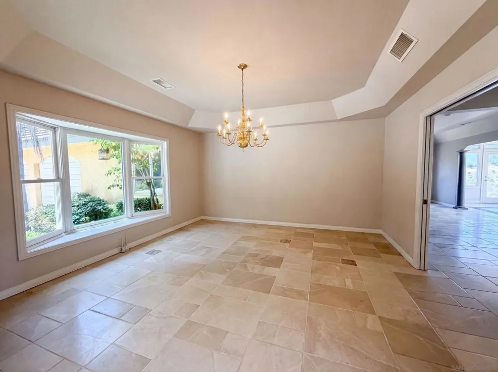 30181 Via Maria Elena Bonsall, CA 92003