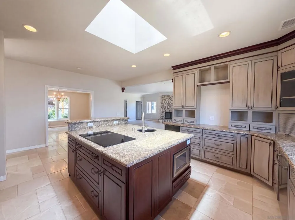 30181 Via Maria Elena Bonsall, CA 92003