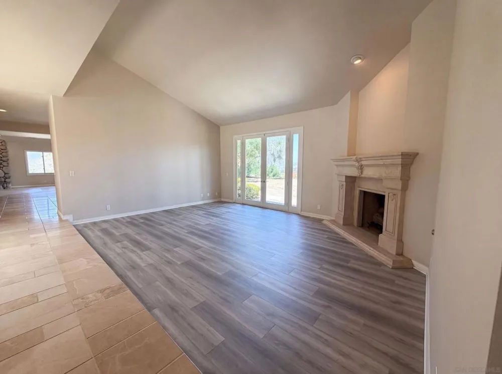30181 Via Maria Elena Bonsall, CA 92003