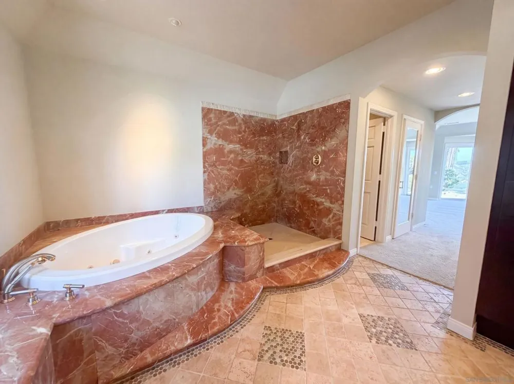 30181 Via Maria Elena Bonsall, CA 92003
