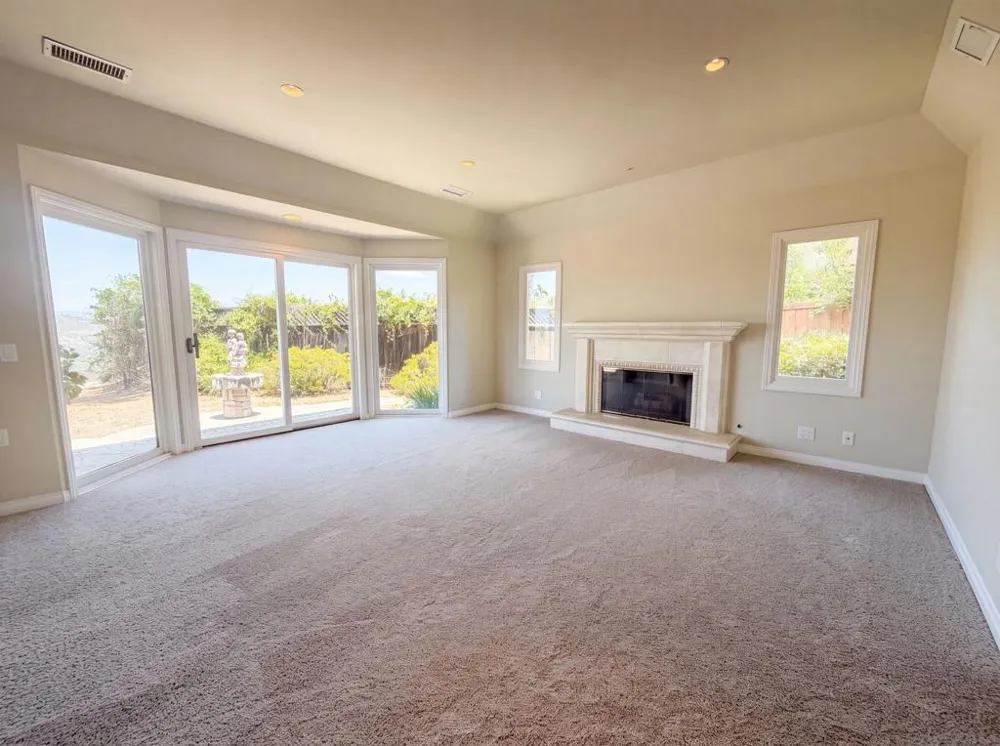 30181 Via Maria Elena Bonsall, CA 92003