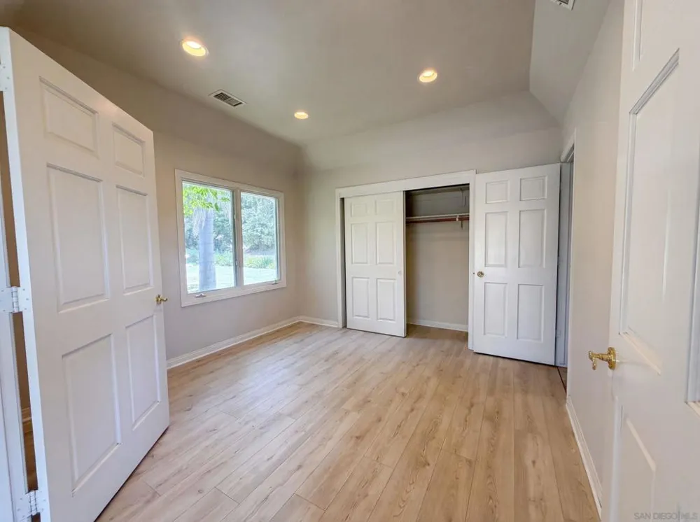 30181 Via Maria Elena Bonsall, CA 92003