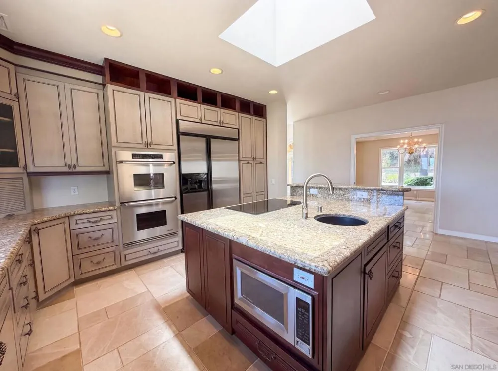 30181 Via Maria Elena Bonsall, CA 92003