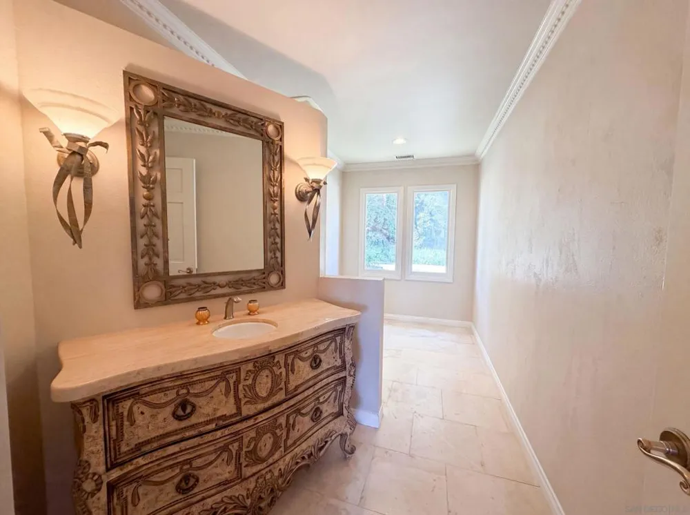 30181 Via Maria Elena Bonsall, CA 92003