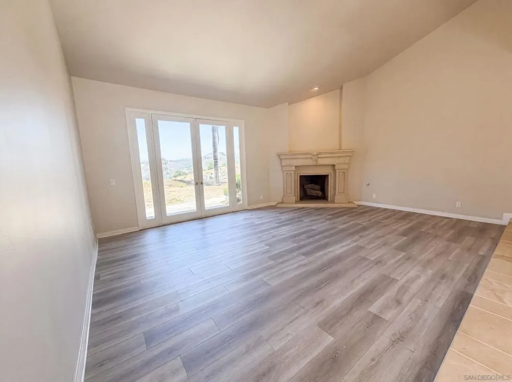 30181 Via Maria Elena Bonsall, CA 92003