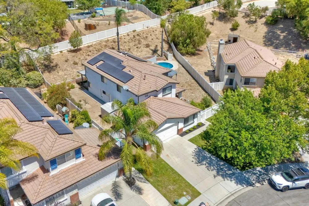 31546 Golden Lion Drive Temecula, CA 92591