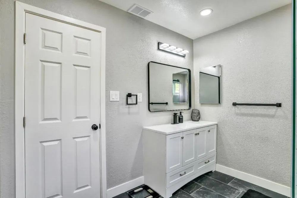3855 KAUAI DRIVE San Jose, CA 95111