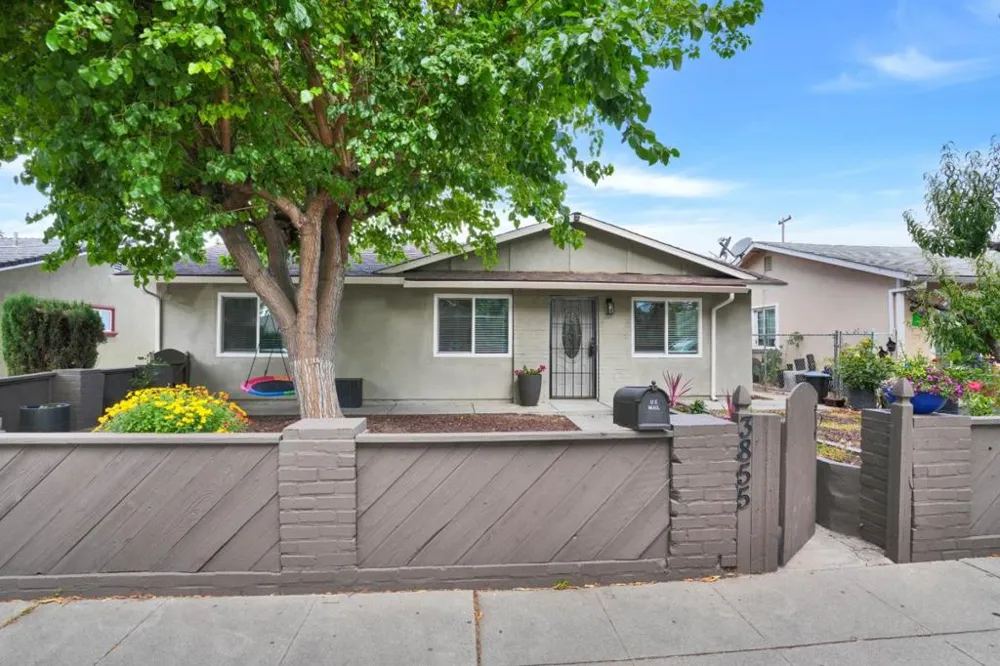 3855 KAUAI DRIVE San Jose, CA 95111
