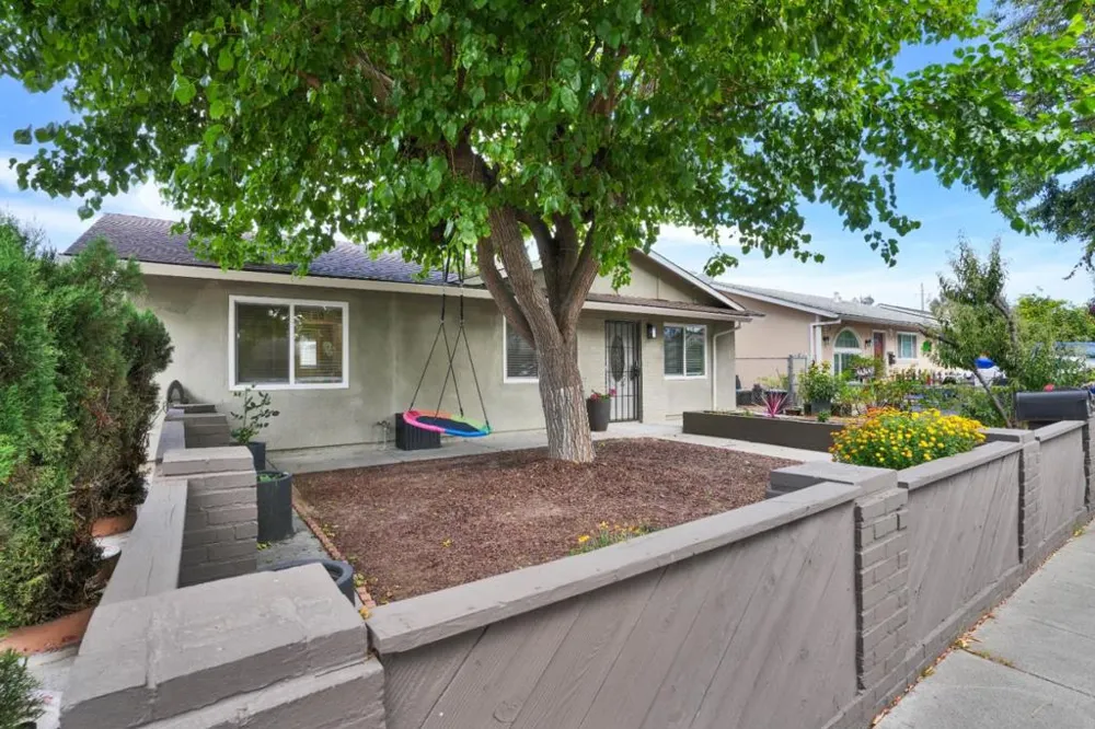 3855 KAUAI DRIVE San Jose, CA 95111