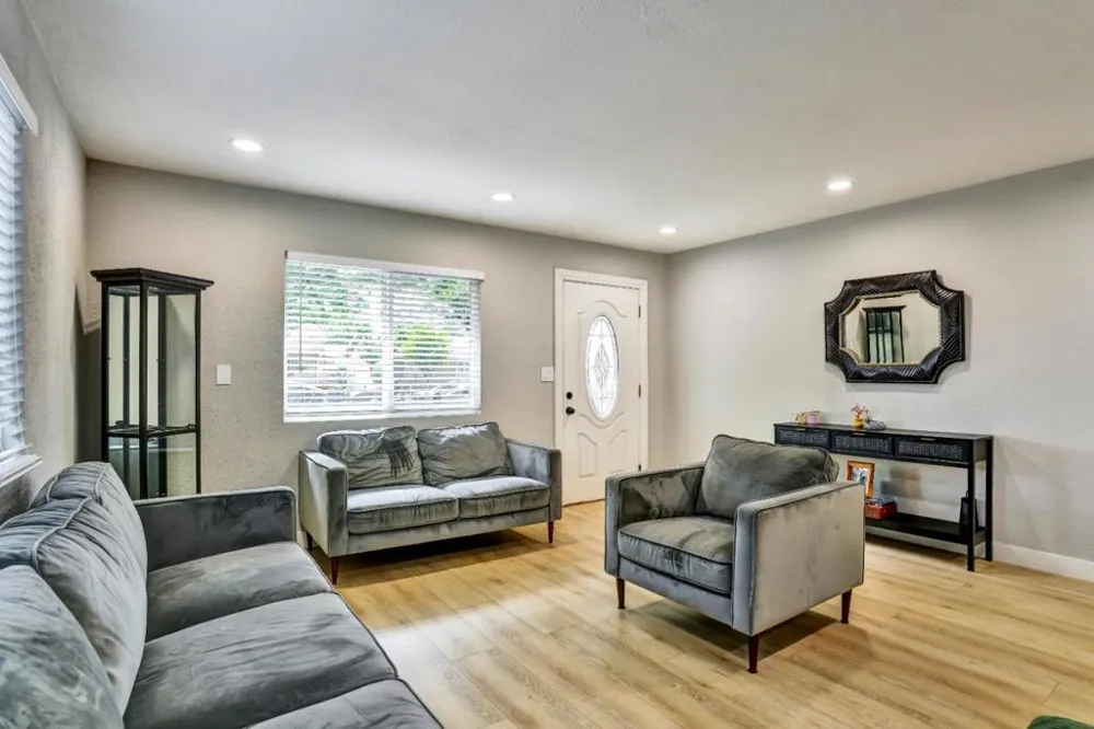 3855 KAUAI DRIVE San Jose, CA 95111