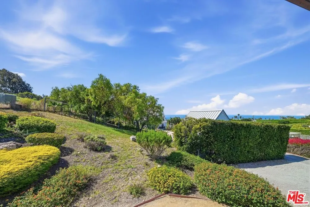 30429 Morning View Drive Malibu, CA 90265