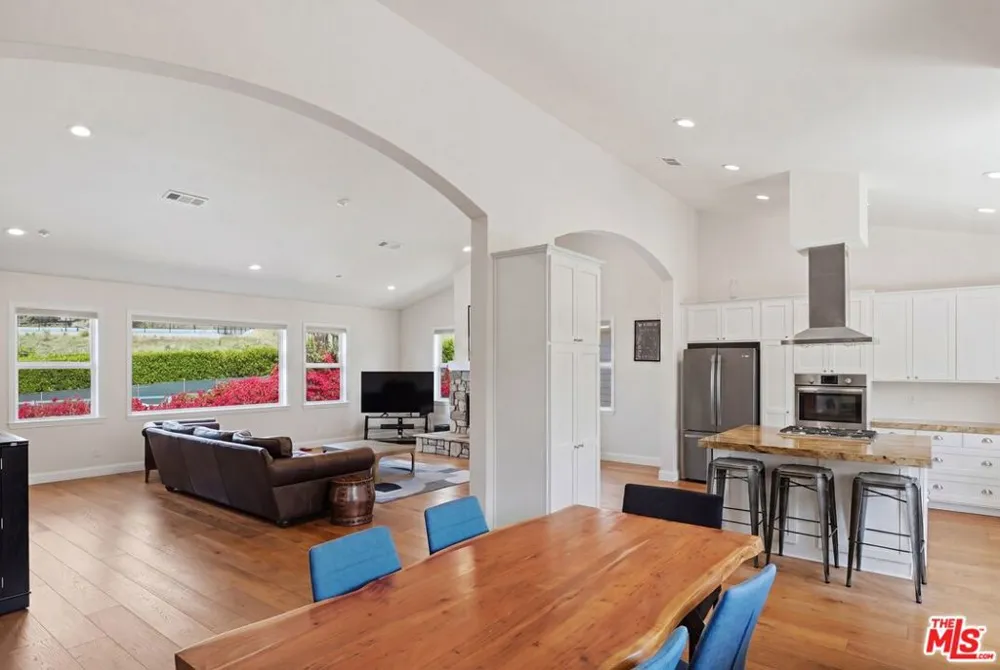 30429 Morning View Drive Malibu, CA 90265