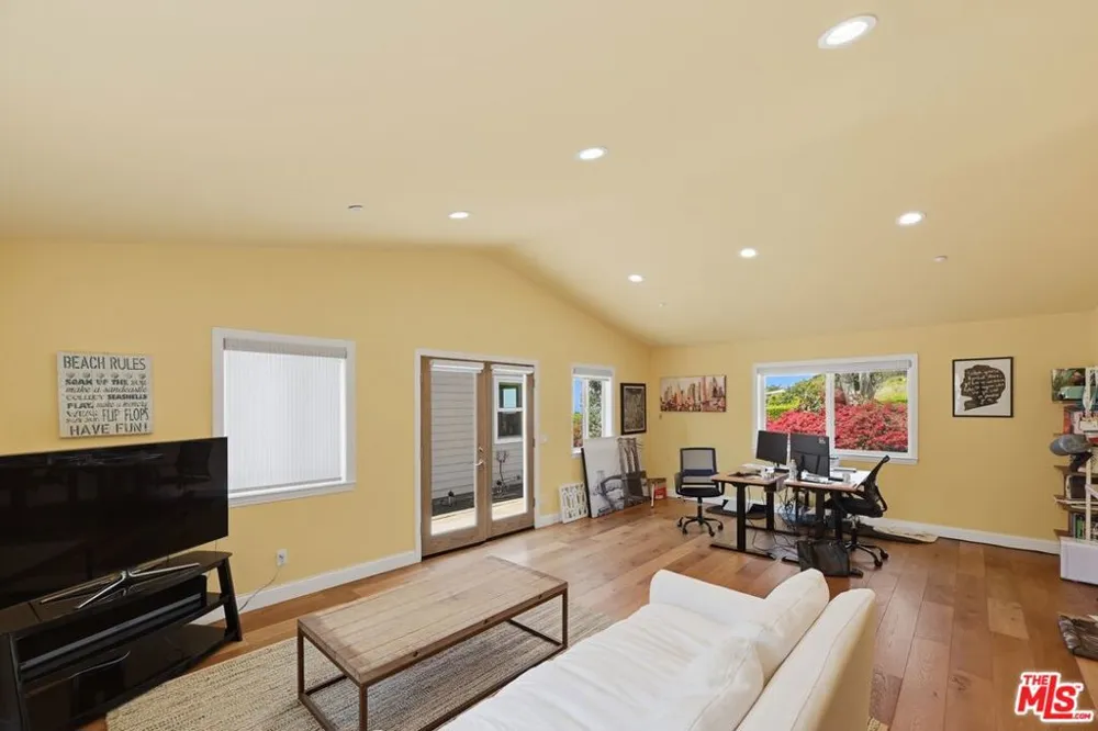 30429 Morning View Drive Malibu, CA 90265