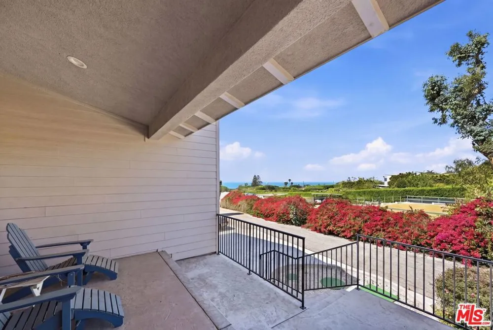 30429 Morning View Drive Malibu, CA 90265