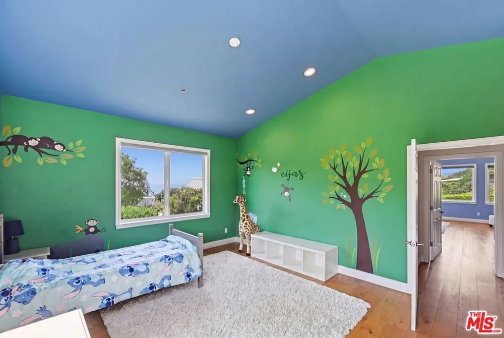 30429 Morning View Drive Malibu, CA 90265