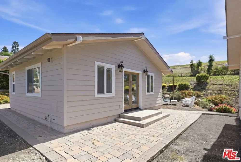 30429 Morning View Drive Malibu, CA 90265
