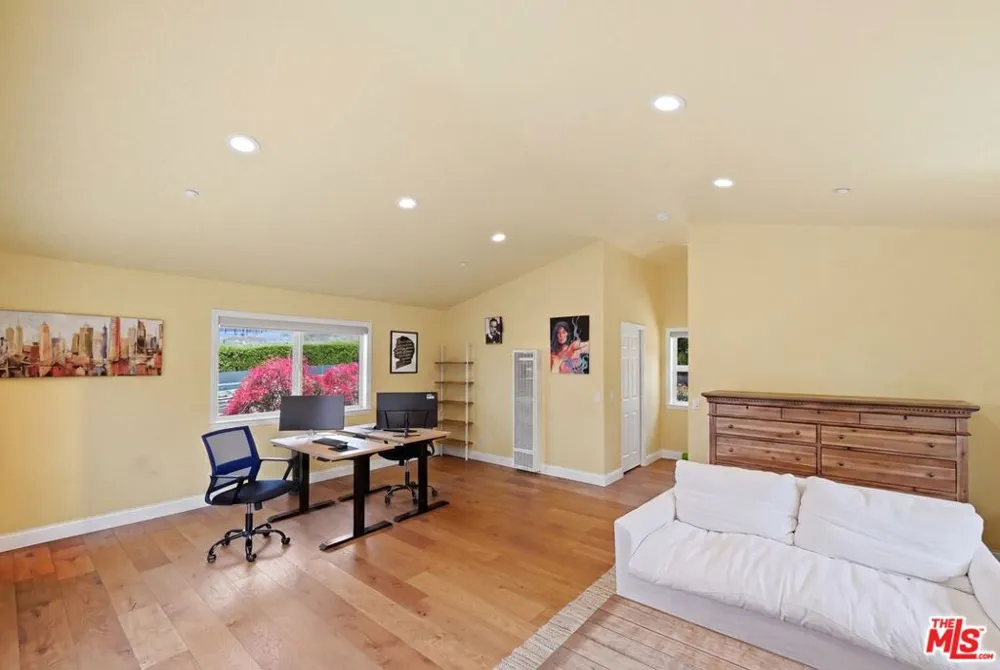 30429 Morning View Drive Malibu, CA 90265