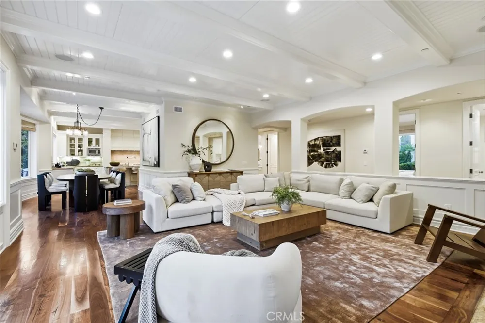 1502 Bienveneda Pacific Palisades, CA 90272