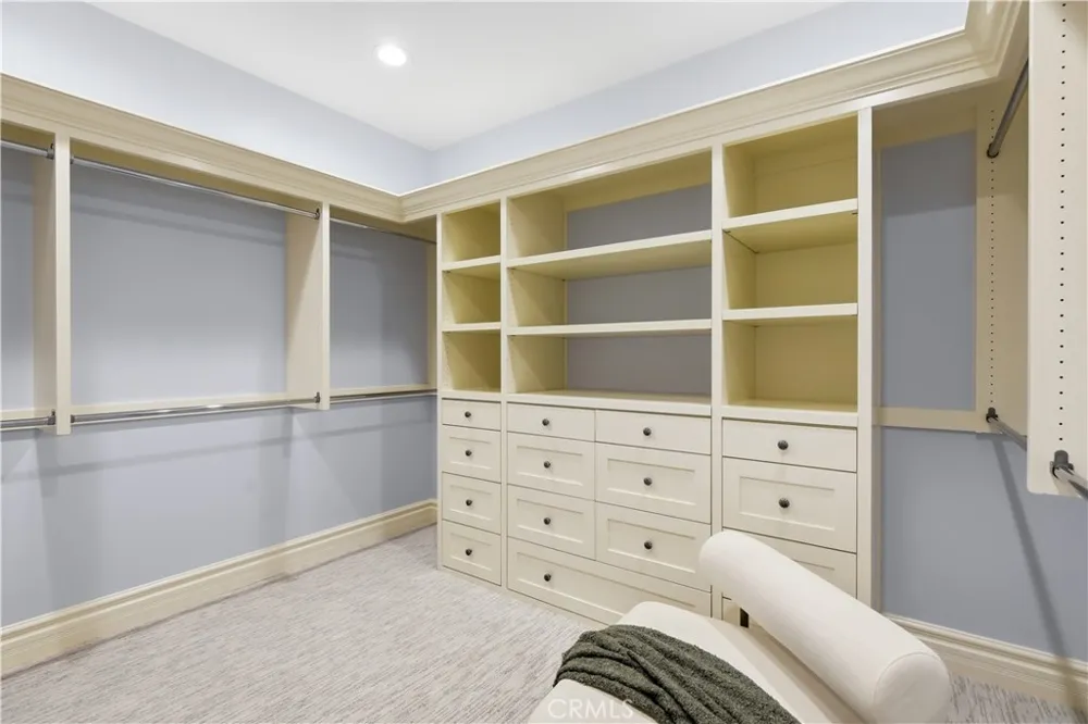 1502 Bienveneda Pacific Palisades, CA 90272