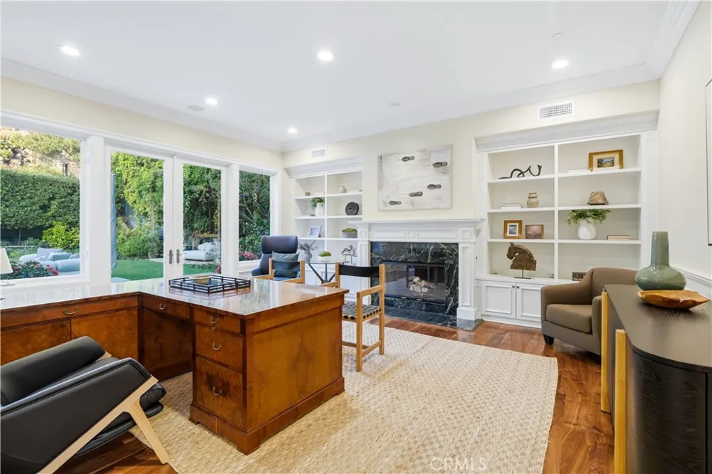 1502 Bienveneda Pacific Palisades, CA 90272