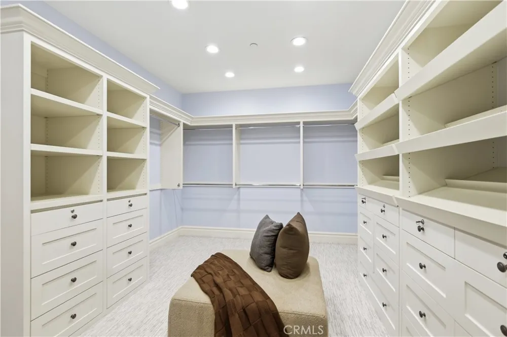 1502 Bienveneda Pacific Palisades, CA 90272