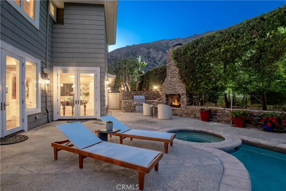 1502 Bienveneda Pacific Palisades, CA 90272