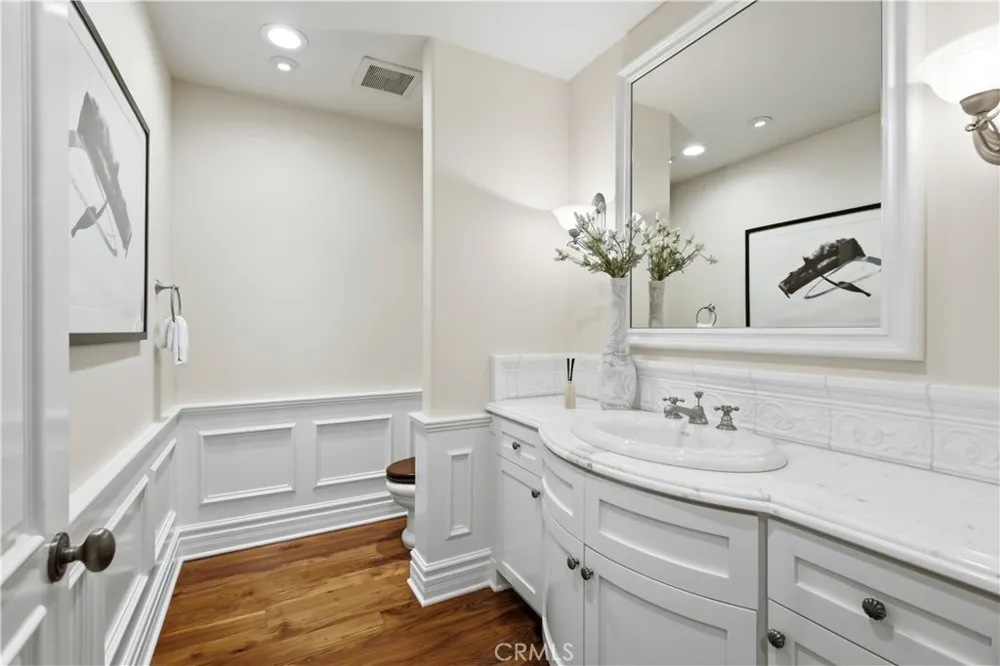 1502 Bienveneda Pacific Palisades, CA 90272