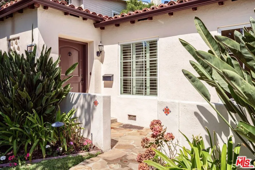 627 26th Street Santa Monica, CA 90402
