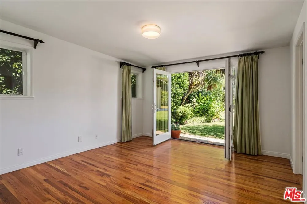 627 26th Street Santa Monica, CA 90402