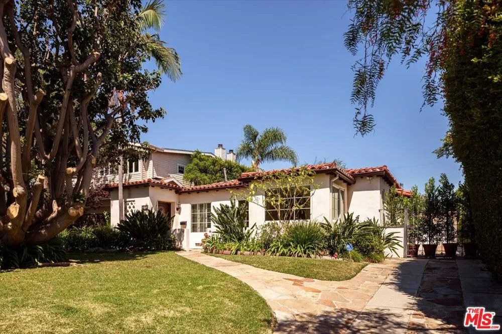 627 26th Street Santa Monica, CA 90402