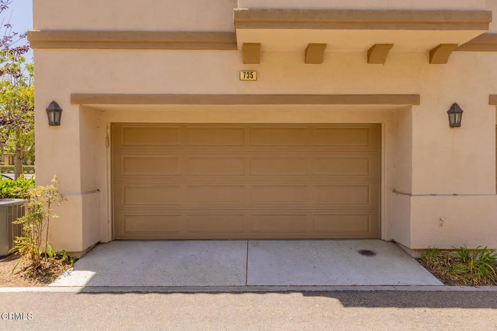 735 Garonne Street Oxnard, CA 93036