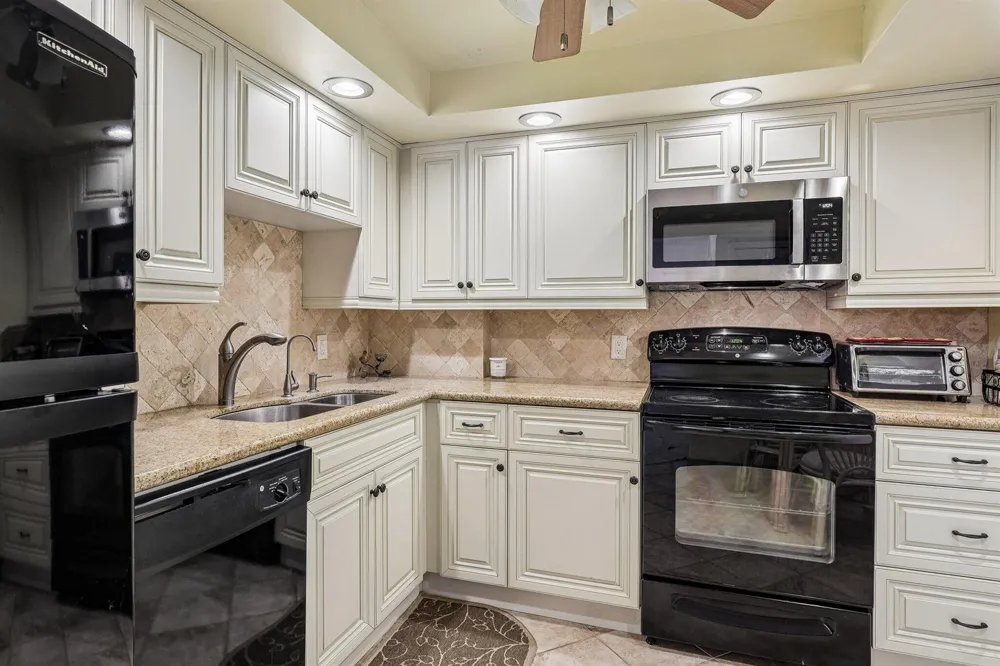 2000 S OCEAN BOULEVARD #3L Lauderdale By The Sea, FL 33062