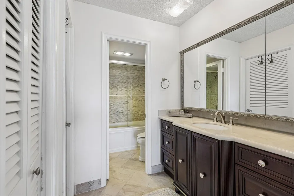 2000 S OCEAN BOULEVARD #3L Lauderdale By The Sea, FL 33062