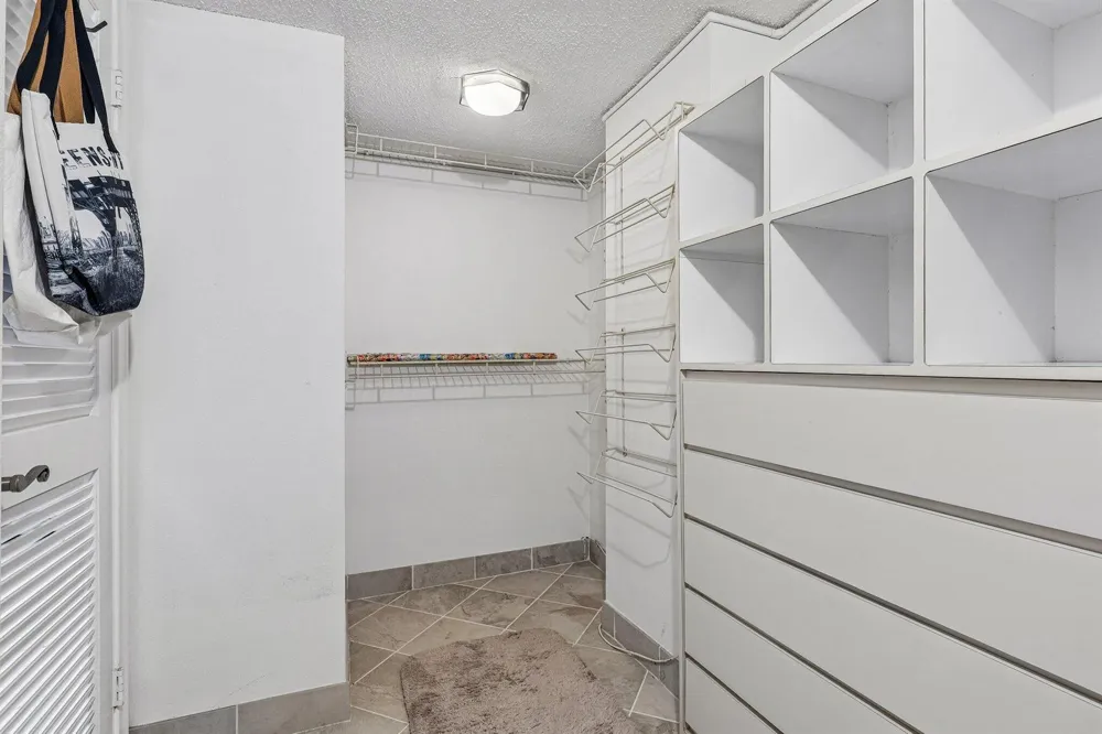 2000 S OCEAN BOULEVARD #3L Lauderdale By The Sea, FL 33062