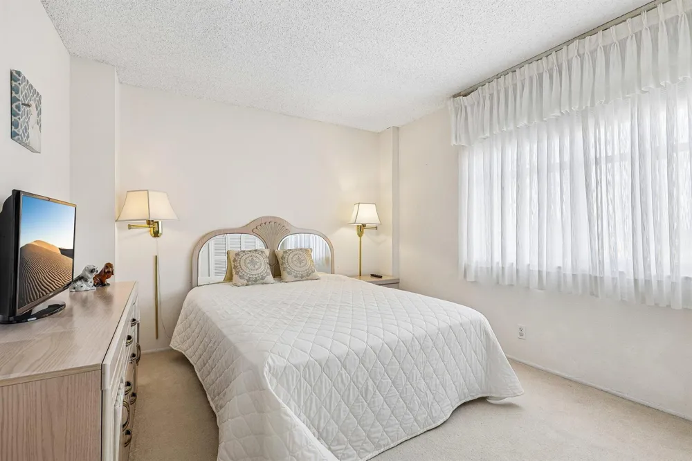 2000 S OCEAN BOULEVARD #3L Lauderdale By The Sea, FL 33062