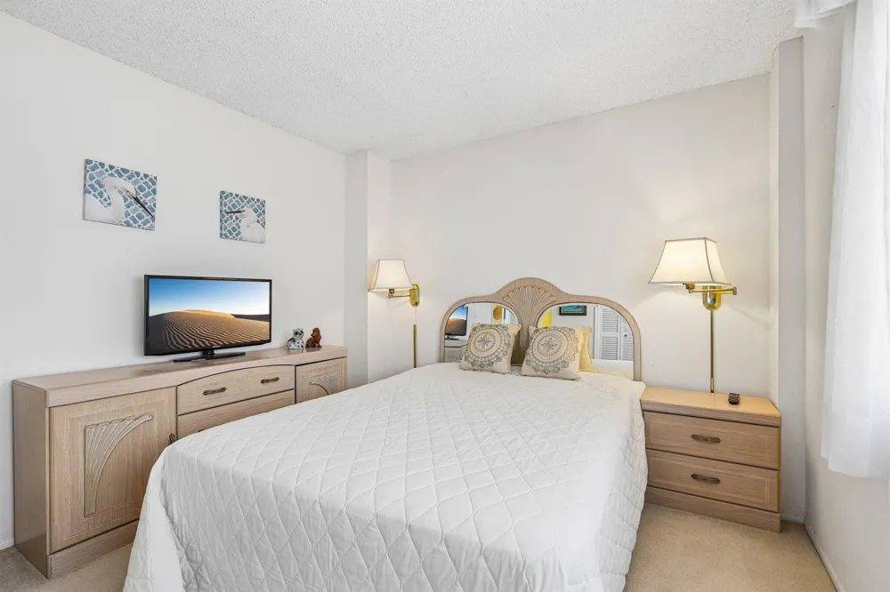 2000 S OCEAN BOULEVARD #3L Lauderdale By The Sea, FL 33062