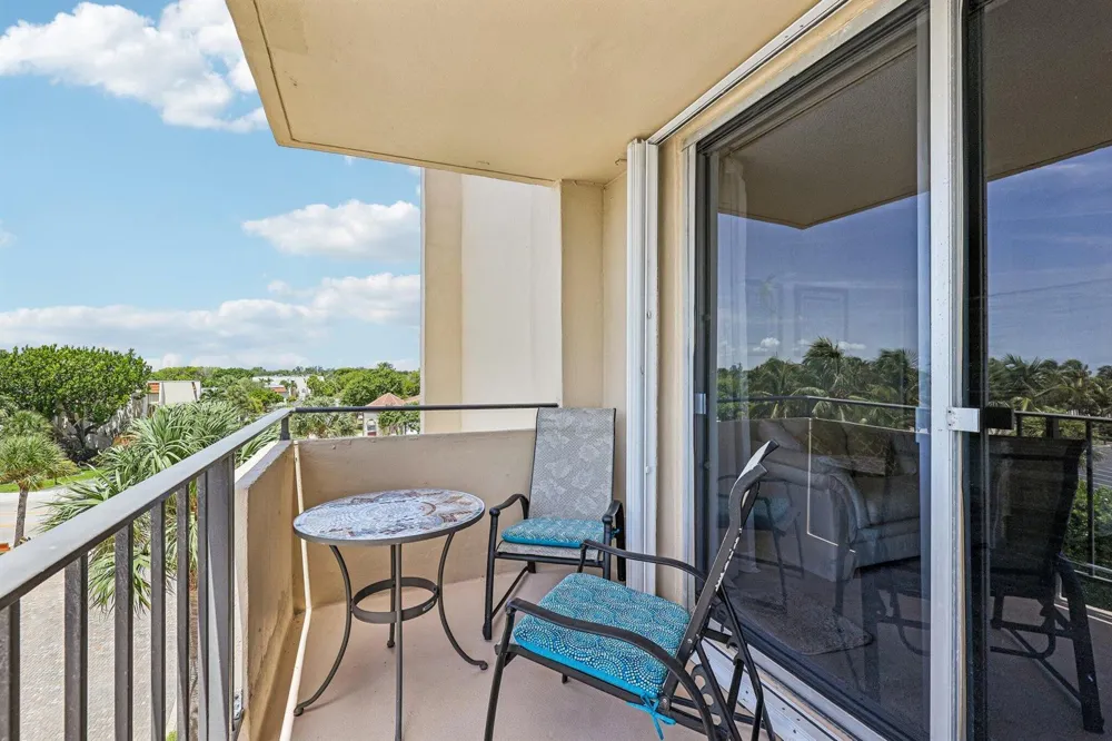 2000 S OCEAN BOULEVARD #3L Lauderdale By The Sea, FL 33062