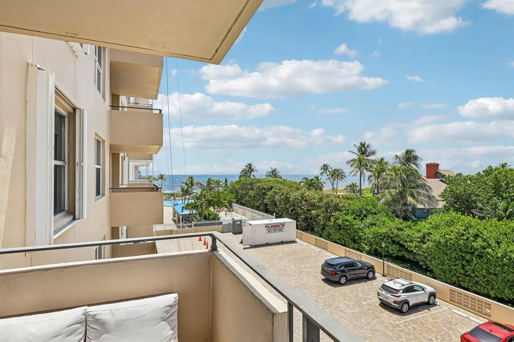 2000 S OCEAN BOULEVARD #3L Lauderdale By The Sea, FL 33062