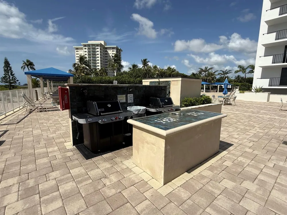 2000 S OCEAN BOULEVARD #3L Lauderdale By The Sea, FL 33062
