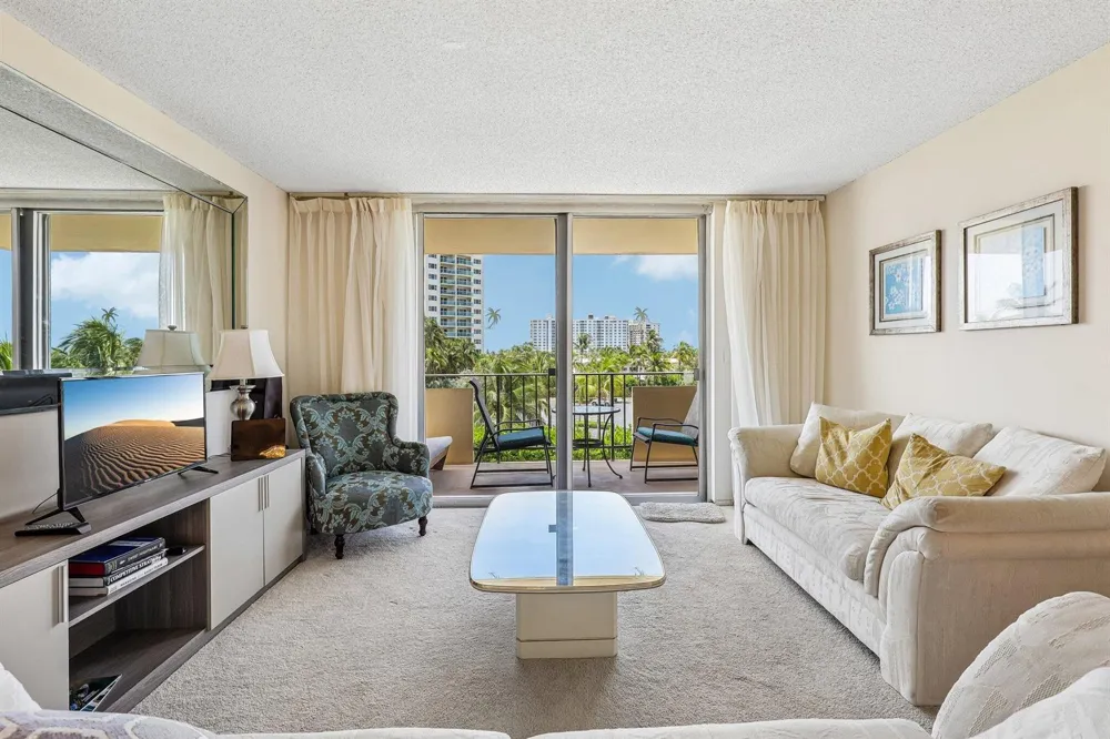 2000 S OCEAN BOULEVARD #3L Lauderdale By The Sea, FL 33062