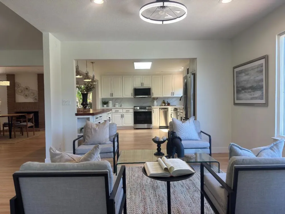 23005 Standing Oak Court Cupertino, CA 95014