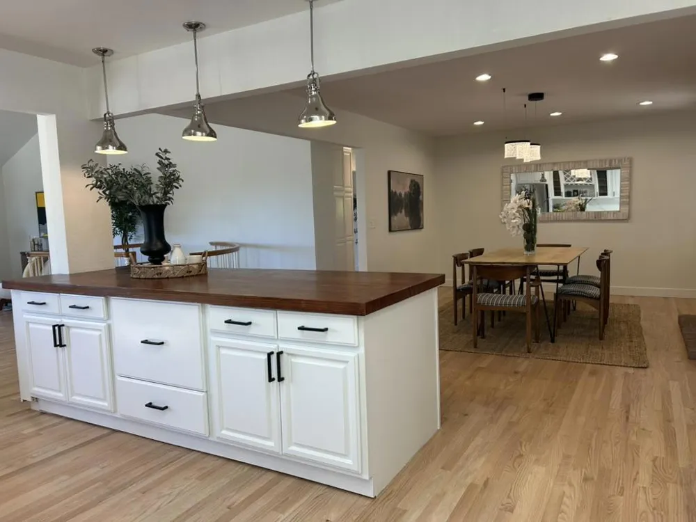 23005 Standing Oak Court Cupertino, CA 95014
