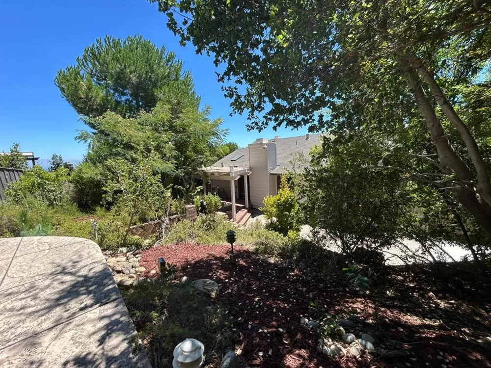 23005 Standing Oak Court Cupertino, CA 95014